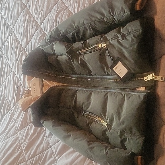 Series by Nicole Benisti Goldness Down Coat - Picture 6 of 9